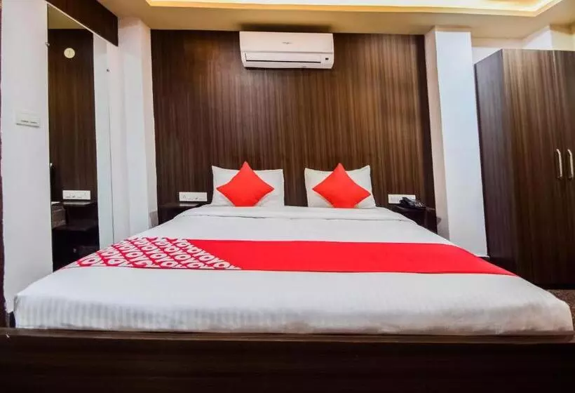 Fabhotel Tak International