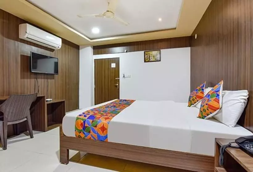 Fabhotel Tak International