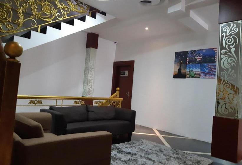 酒店 The Emerald Inn