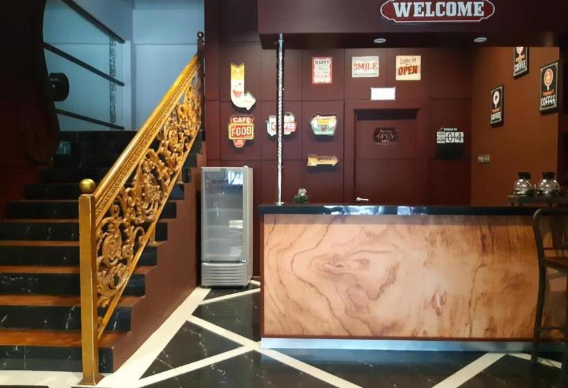 酒店 The Emerald Inn