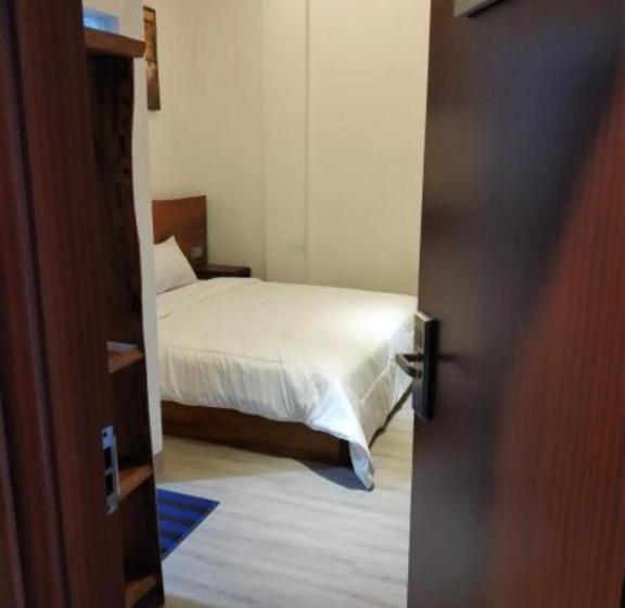 酒店 The Emerald Inn