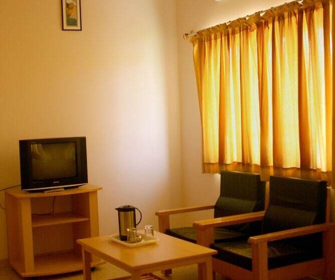 בית מלון כפרי Tree Top Residency