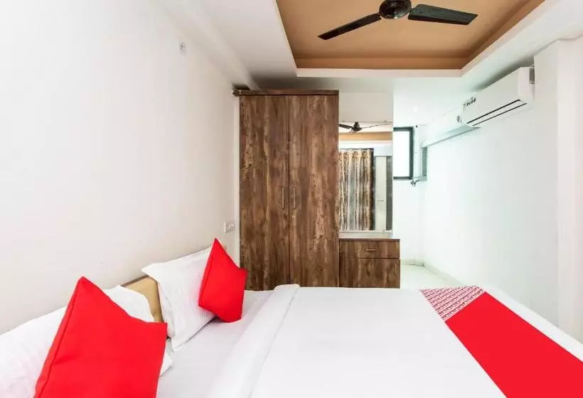 Oyo 28819 Hotel Shreekunj