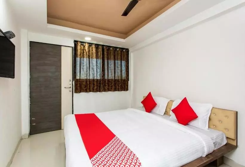 Oyo 28819 Hotel Shreekunj