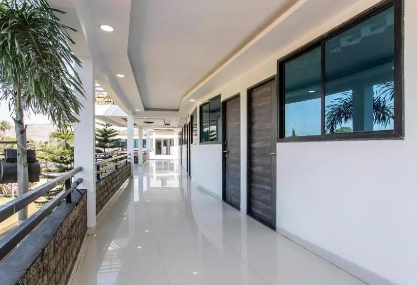 Oyo 28819 Hotel Shreekunj