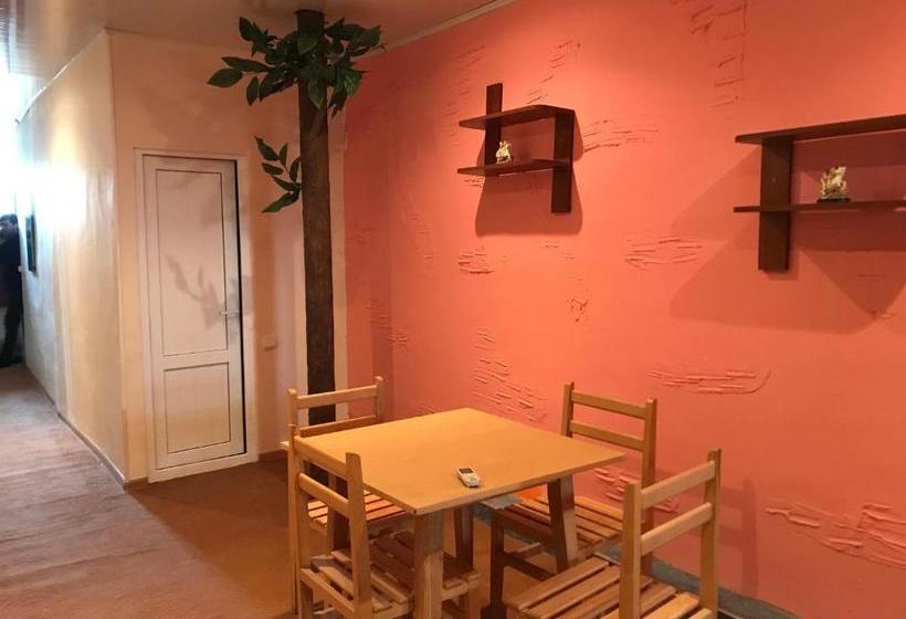 Schronisko Castle House