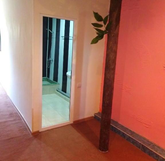 Schronisko Castle House