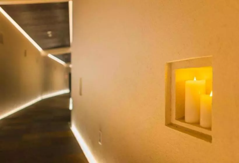 Hotelli Mayu Futahari