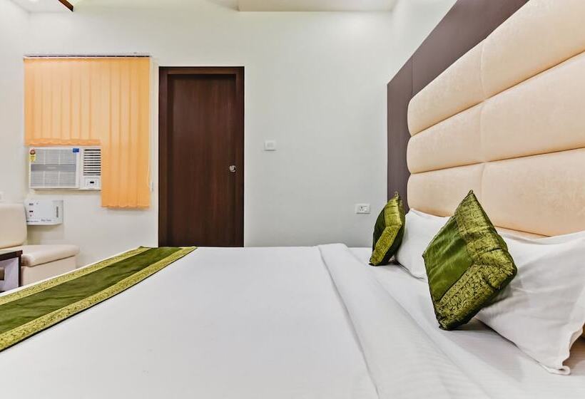 Hotelli Treebo Resto  Near Lucknow Railway Station