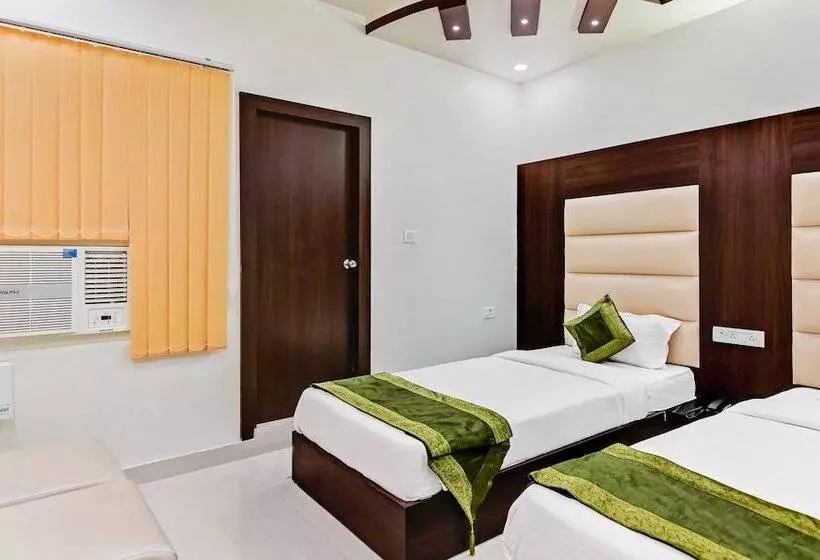 ホテル Treebo Resto  Near Lucknow Railway Station