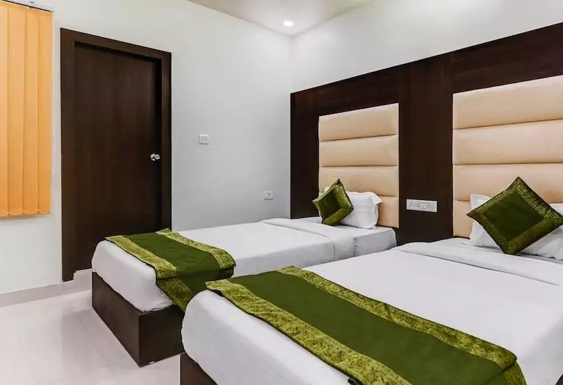 ホテル Treebo Resto  Near Lucknow Railway Station