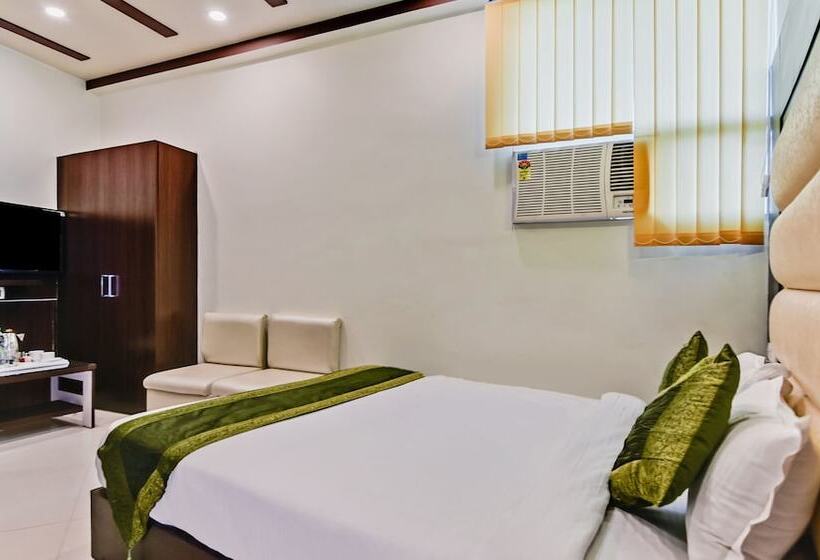 Hotelli Treebo Resto  Near Lucknow Railway Station