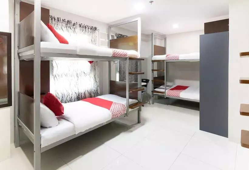 Oyo 152 Sangco Condotel