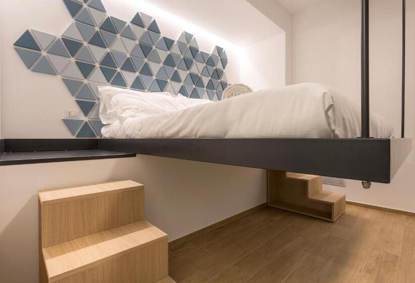 تختخواب و صبحانه Madre