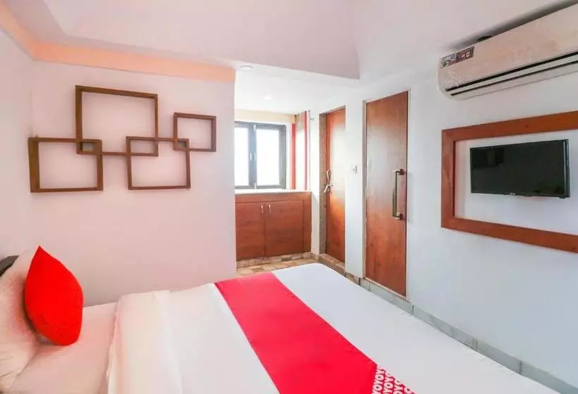 Hotelli Oyo 22502 Gomti Resorts