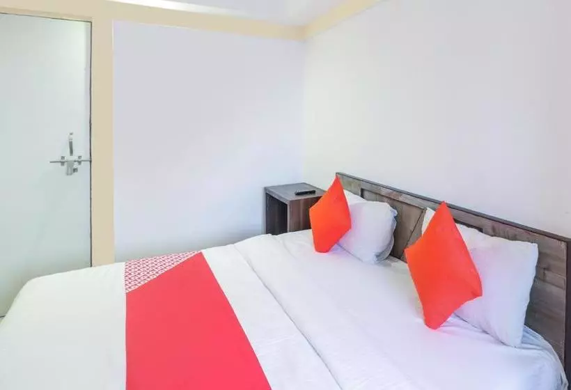 Hotelli Oyo 22502 Gomti Resorts