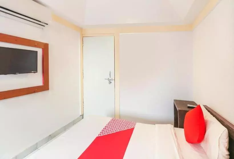 Hotelli Oyo 22502 Gomti Resorts