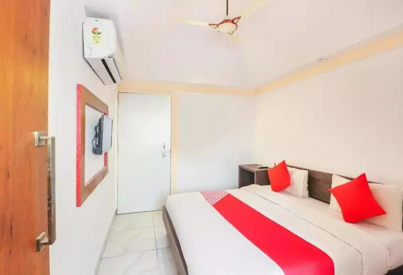 Hotelli Oyo 22502 Gomti Resorts