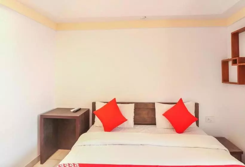 Hotelli Oyo 22502 Gomti Resorts