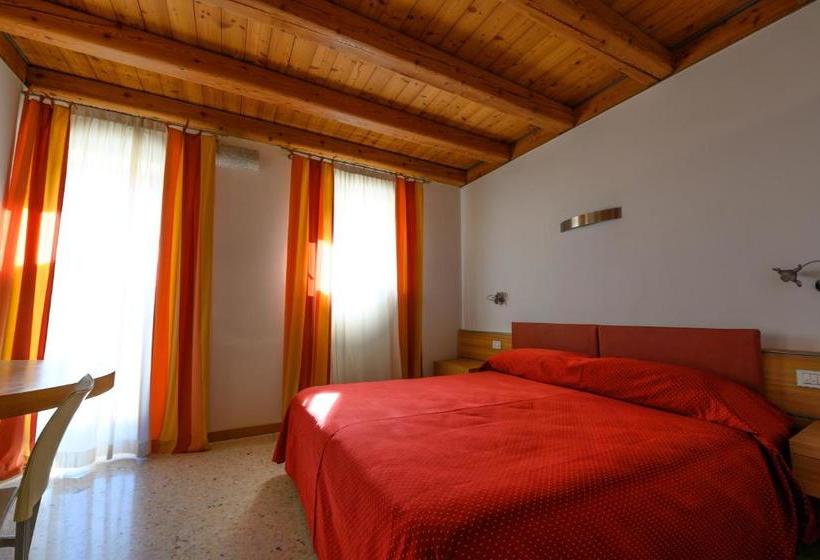 Отель Agriturismo Venice Dolomiti