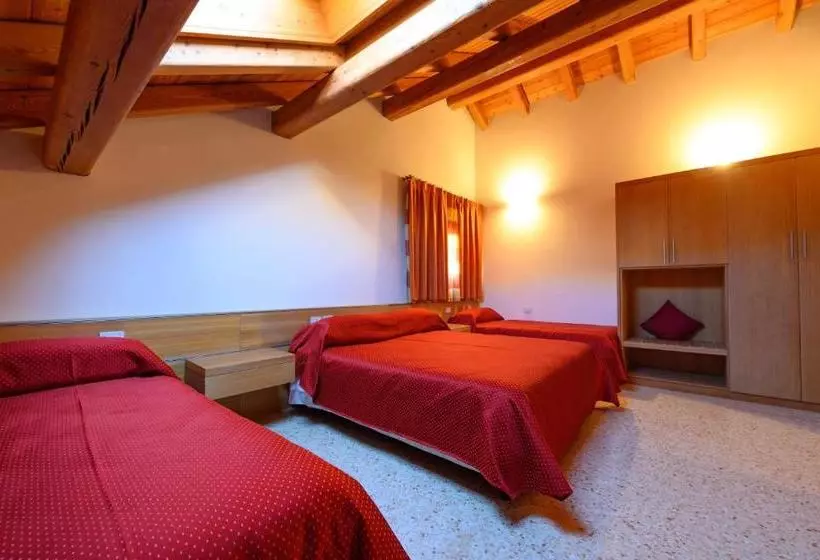 ホテル Agriturismo Venice Dolomiti