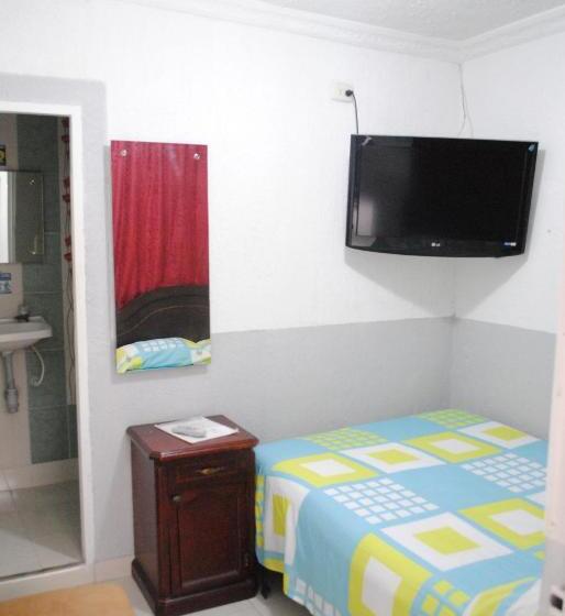 هتل Ciudad Señora Buga