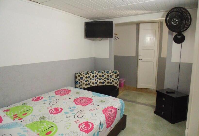 هتل Ciudad Señora Buga