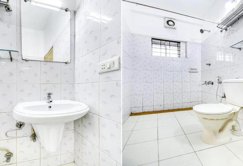 Itsy Hotels Ammu Regency