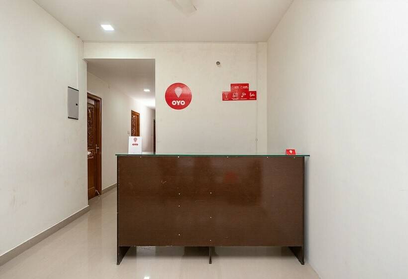 هتل Oyo 26677 Pmr Guest Inn