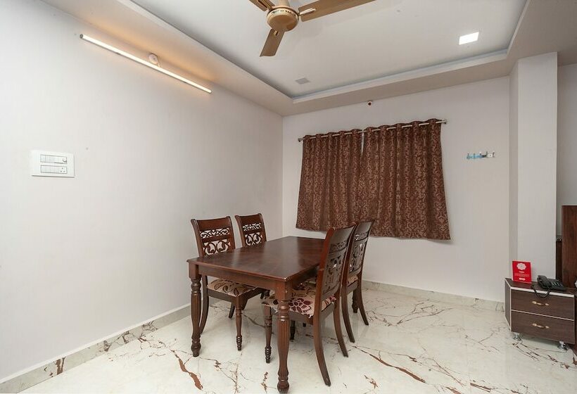 هتل Oyo 26677 Pmr Guest Inn