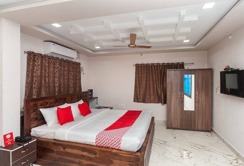 هتل Oyo 26677 Pmr Guest Inn