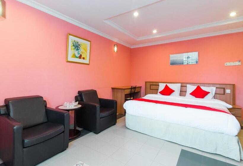 Oyo 746 Hotel Comfort