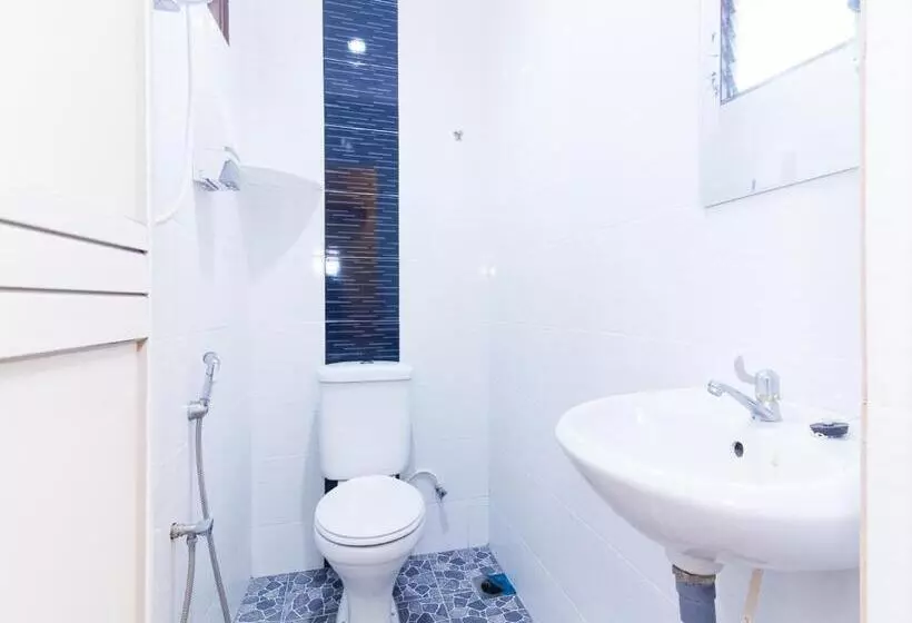 Oyo 746 Hotel Comfort