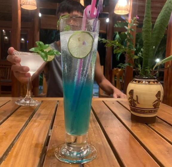 استراحتگاه Island Lodge Phu Quoc