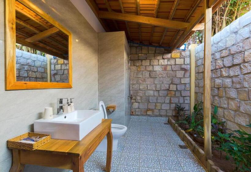 استراحتگاه Island Lodge Phu Quoc