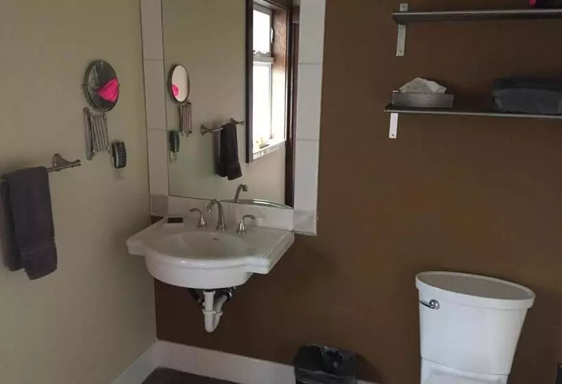 Aamiaismajoitus (B&B) Comforts Of Whidbey