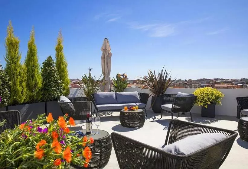 Aamiaismajoitus (B&B) Milestone