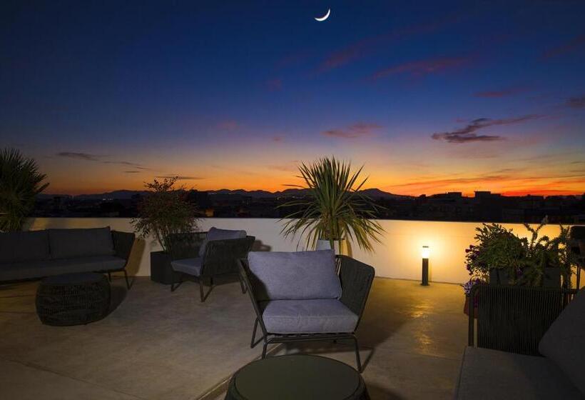 住宿加早餐  Milestone