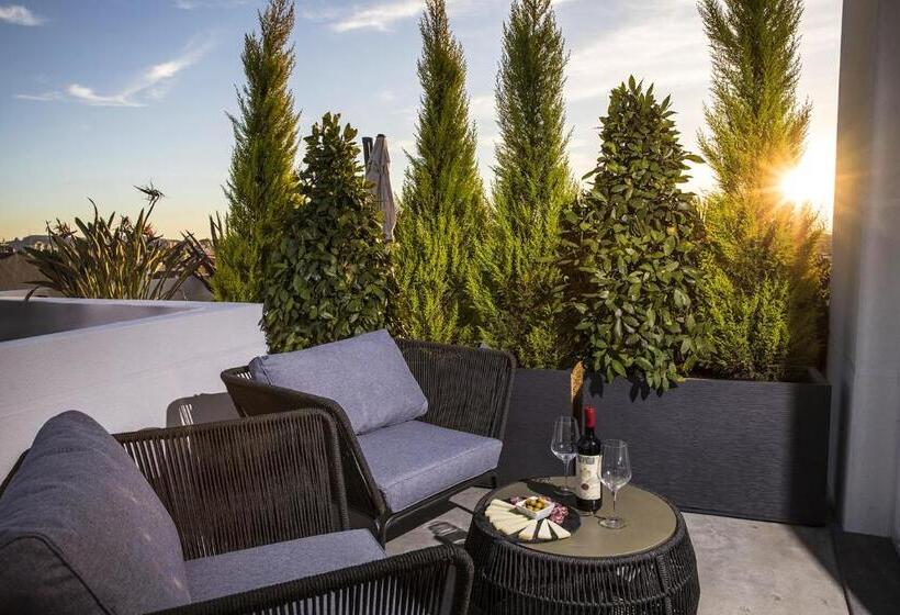 住宿加早餐  Milestone