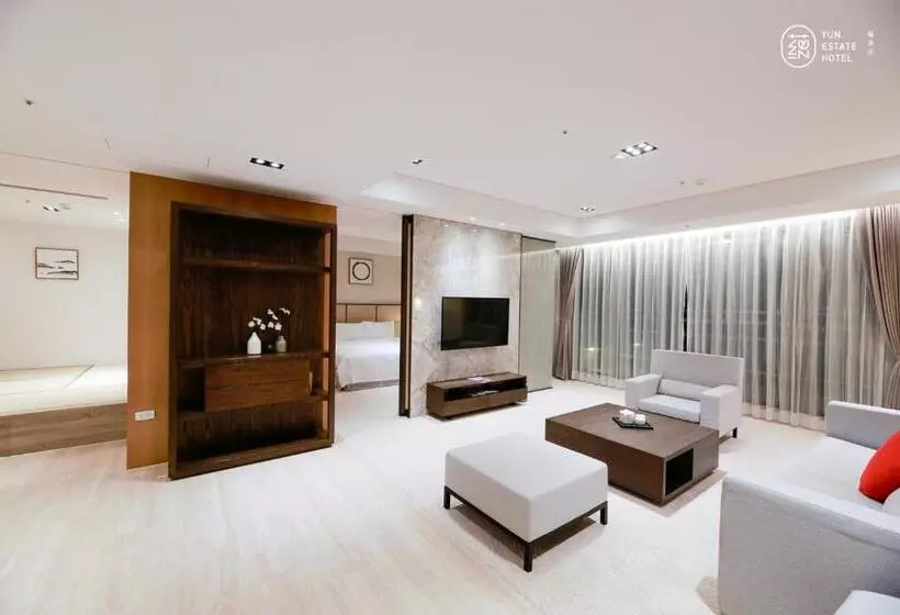 هتل Yun Estate