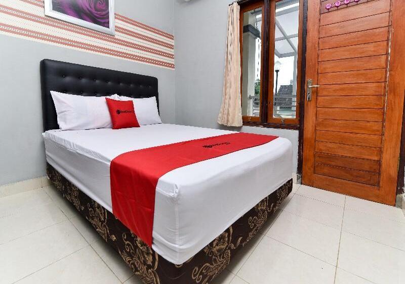 Pensjonat Reddoorz Near Teuku Umar Barat Denpasar