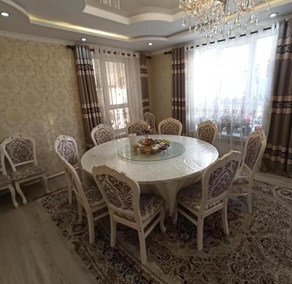 تختخواب و صبحانه Guest House Nuri