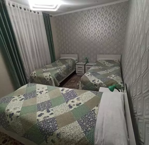تختخواب و صبحانه Guest House Nuri