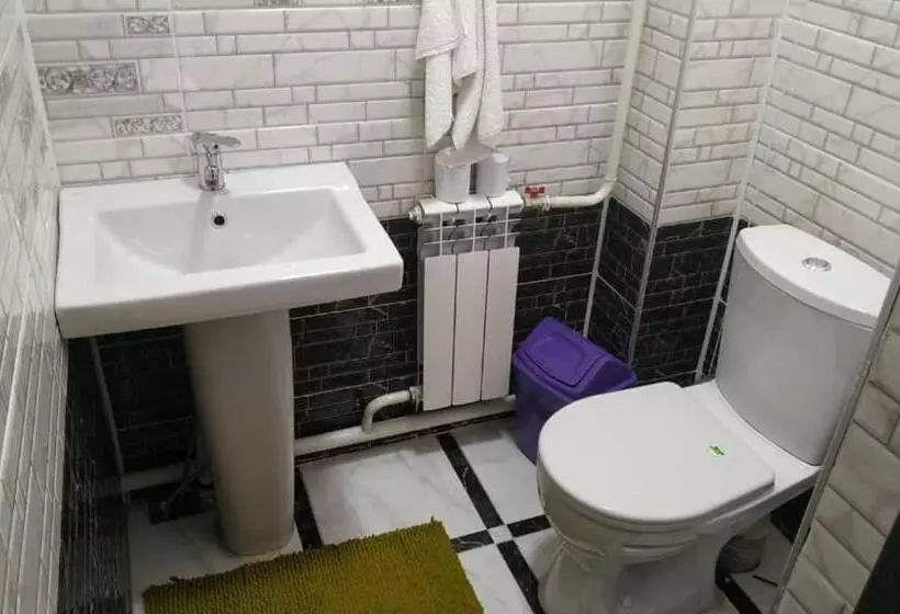 تختخواب و صبحانه Guest House Nuri