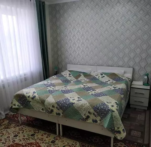 تختخواب و صبحانه Guest House Nuri