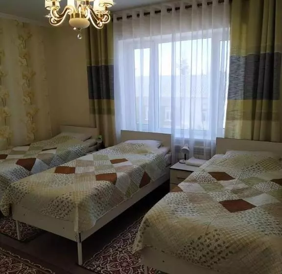 تختخواب و صبحانه Guest House Nuri