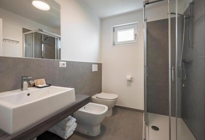 리조트 Vada Village