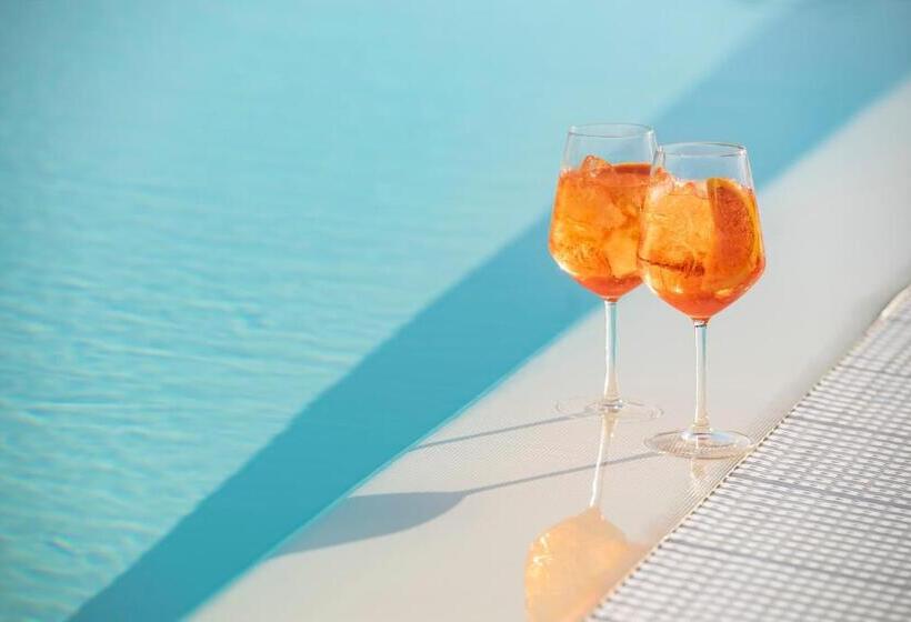 리조트 Vada Village