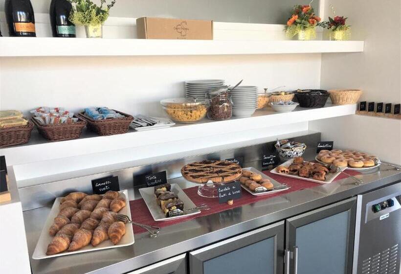 리조트 Vada Village