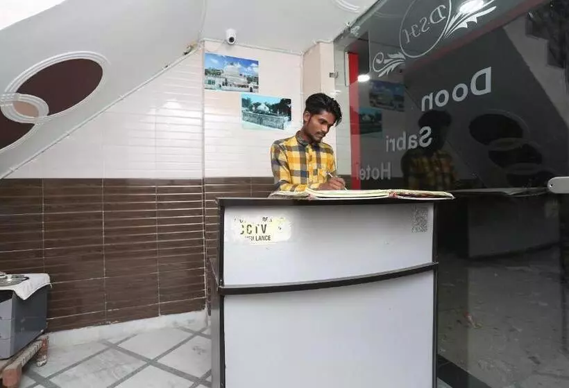 Spot On 37780 Hotel Doon Sabri